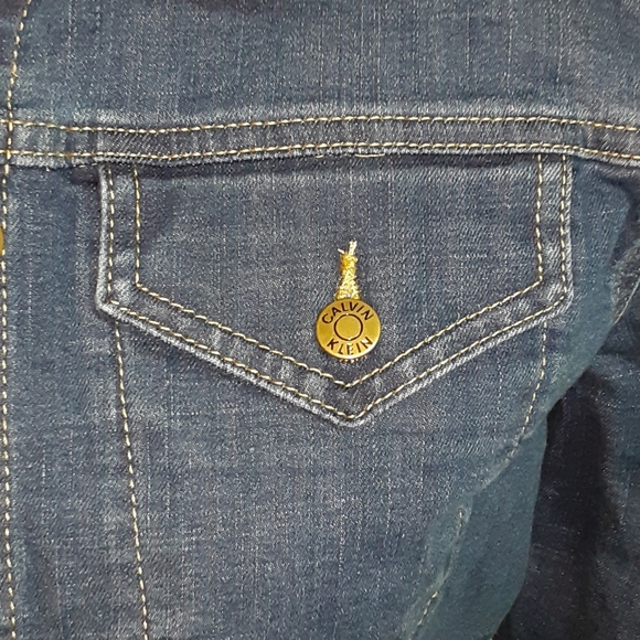 Calvin Klein crop Jean Jacket - Picture 2 of 12